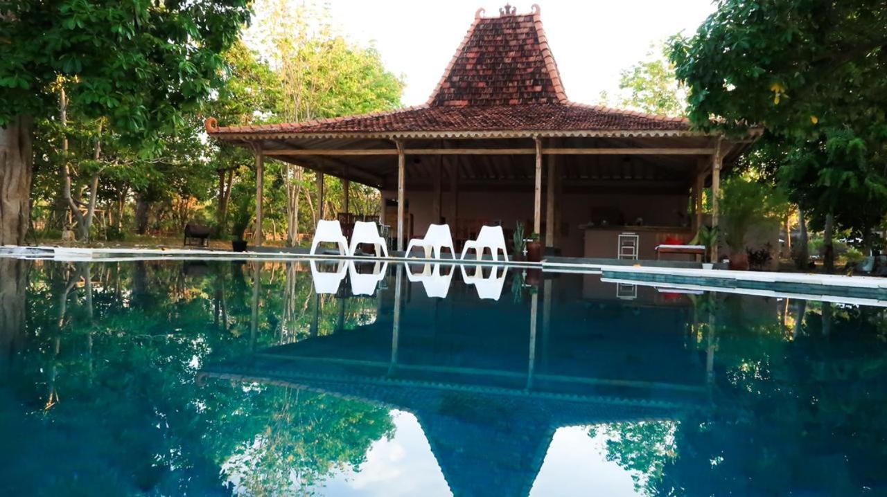 Maleo Moyo Hotel & Dive Resort Moyo Island 外观 照片